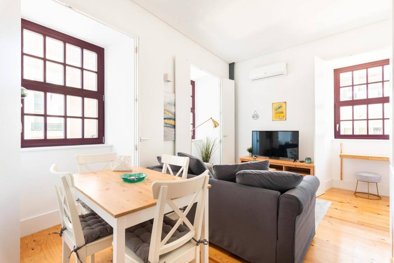 Neptuno Boutique Apartment - No Coracao Do Centro De Авейру Экстерьер фото